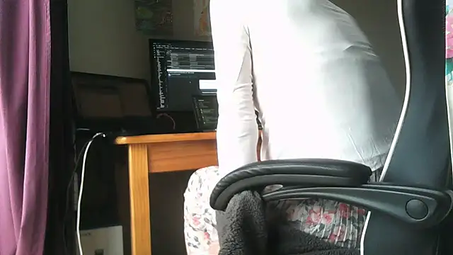 Snapshot of Sandra_Potiche chatting on 03/13/26, 09:49 Sandra Potiche online show from 03/13/26, 09:49