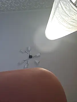 Snapshot of Marushka chatting on 02/01/25, 12:37 Marushka online show from 02/01/25, 12:37