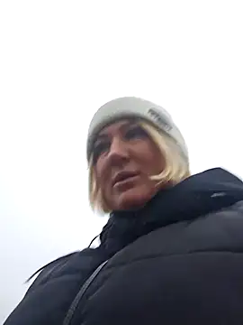 Snapshot of Marushka chatting on 02/06/25, 02:26 Marushka online show from 02/06/25, 02:26