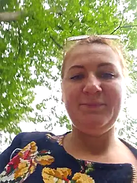 Snapshot of Marushka chatting on 09/14/25, 06:45 Marushka online show from 09/14/25, 06:45