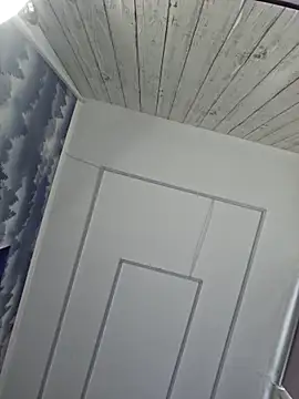 Snapshot of Marushka chatting on 10/25/25, 12:02 Marushka online show from 10/25/25, 12:02