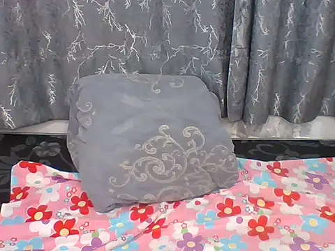 Snapshot of Pink_pussy_- chatting on 09/16/25, 07:53 Pink pussy - online show from 09/16/25, 07:53