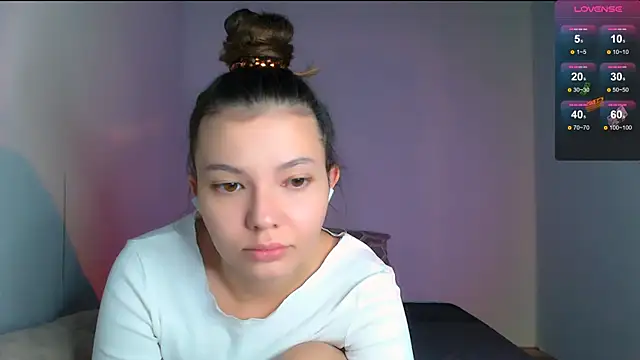 Snapshot of bbycolada chatting on 10/12/25, 12:20 bbycolada online show from 10/12/25, 12:20