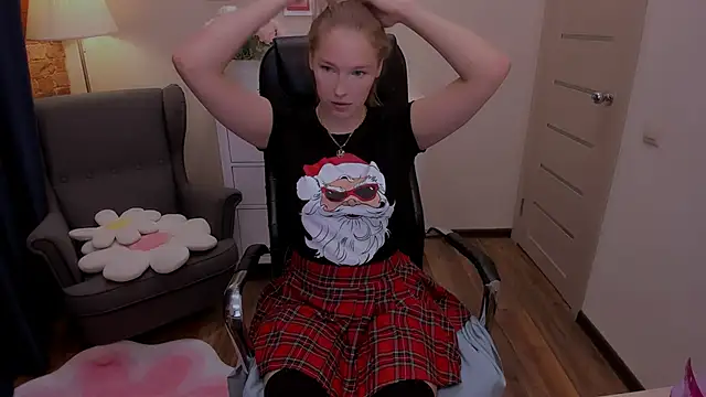  fiona Love online show from 11/11/25, 08:20