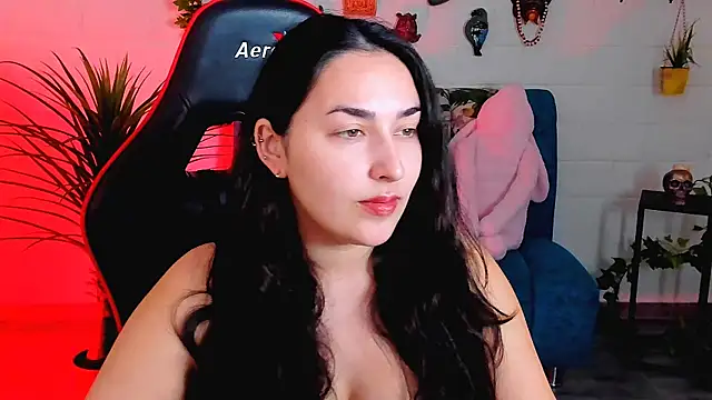 CeceliaJohnson online show from 11/25/25, 08:14