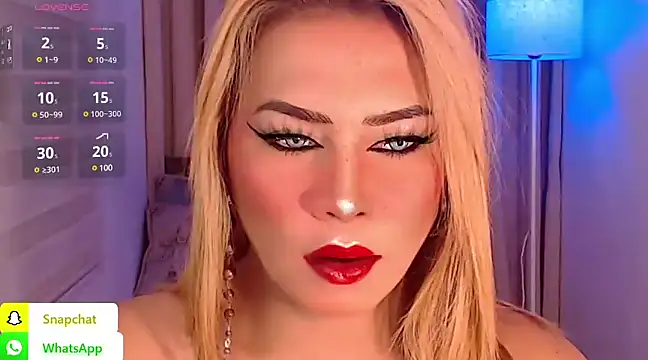 QUEEN GIAMOORE69 online show from 01/03/25, 06:14