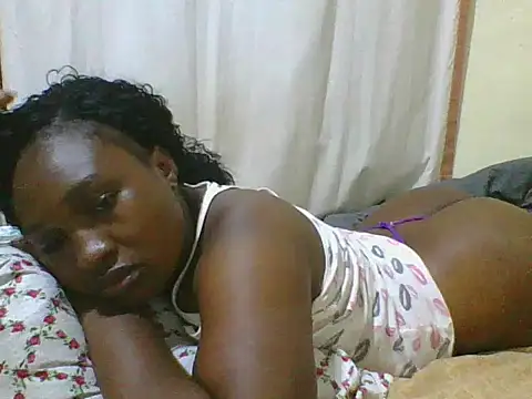 cute lavenda online show from 10/24/25, 02:08