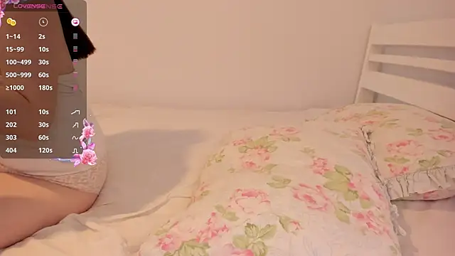 Snapshot of _Snorkmaiden_ chatting on 03/04/25, 11:19 Snorkmaiden online show from 03/04/25, 11:19