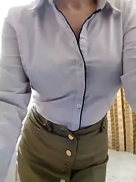 baby sweet girl  online show from 01/26/25, 10:24