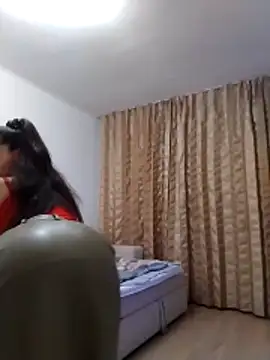 baby sweet girl  online show from 03/12/26, 09:43