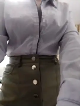 baby sweet girl  online show from 03/13/26, 10:16