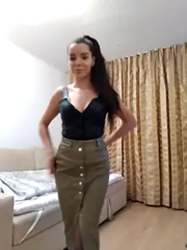 baby sweet girl  online show from 04/04/26, 08:50