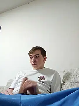 Snapshot of BigJuicy18cm chatting on 02/06/25, 11:15 BigJuicy18cm online show from 02/06/25, 11:15