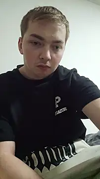 Snapshot of BigJuicy18cm chatting on 04/08/26, 08:31 BigJuicy18cm online show from 04/08/26, 08:31