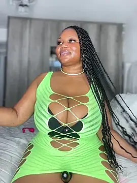 Hyra Ari online show from 12/16/25, 02:00