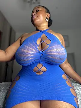 Snapshot of Hyra_Ari chatting on 04/05/26, 09:12 Hyra Ari online show from 04/05/26, 09:12