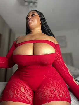 Snapshot of Hyra_Ari chatting on 04/17/26, 04:04 Hyra Ari online show from 04/17/26, 04:04