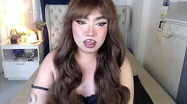 Snapshot of RebecaNextToYou chatting on 12/27/24, 05:59 RebecaNextToYou online show from 12/27/24, 05:59