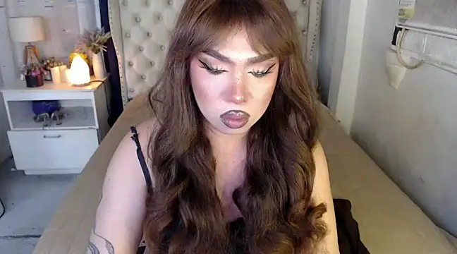 Snapshot of RebecaNextToYou chatting on 01/05/25, 08:42 RebecaNextToYou online show from 01/05/25, 08:42