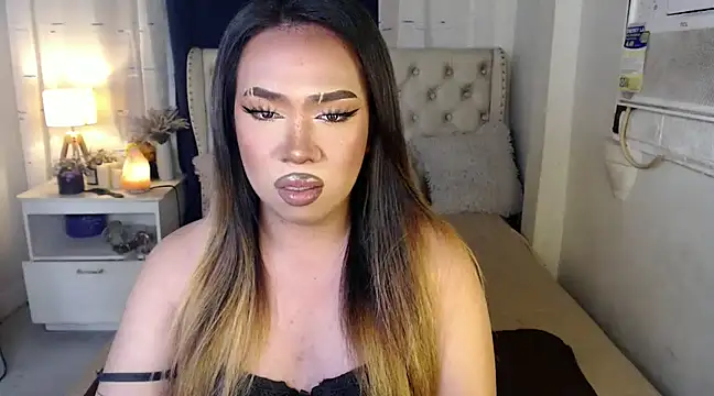 Snapshot of RebecaNextToYou chatting on 01/11/25, 05:18 RebecaNextToYou online show from 01/11/25, 05:18