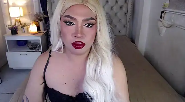 Snapshot of RebecaNextToYou chatting on 01/12/25, 08:03 RebecaNextToYou online show from 01/12/25, 08:03