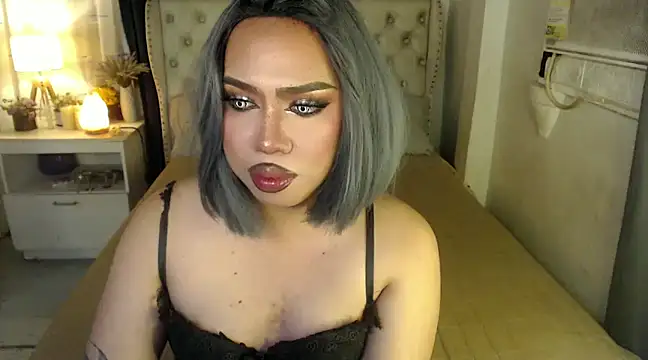 Snapshot of RebecaNextToYou chatting on 01/19/25, 08:19 RebecaNextToYou online show from 01/19/25, 08:19