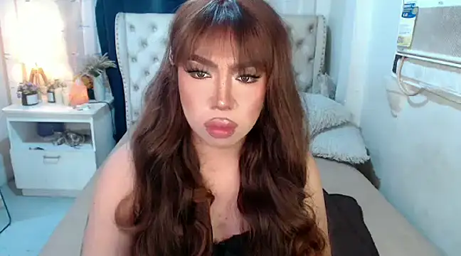 Snapshot of RebecaNextToYou chatting on 01/24/25, 05:32 RebecaNextToYou online show from 01/24/25, 05:32