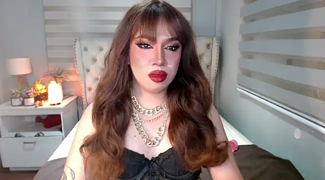 Snapshot of RebecaNextToYou chatting on 02/05/25, 05:20 RebecaNextToYou online show from 02/05/25, 05:20