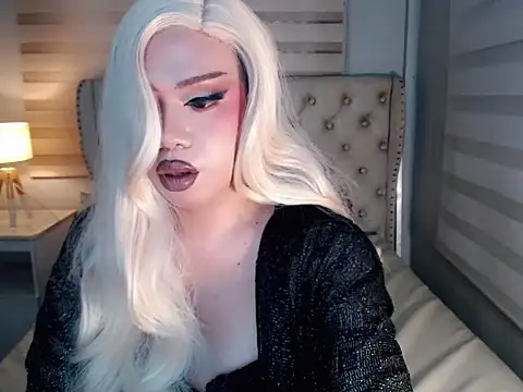 Snapshot of RebecaNextToYou chatting on 05/23/26, 12:31 RebecaNextToYou online show from 05/23/26, 12:31