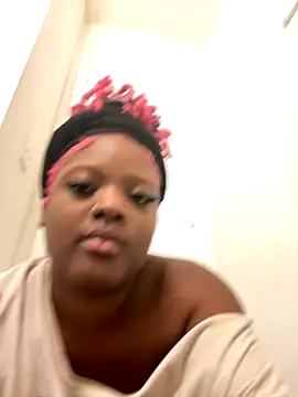 Snapshot of Indigo-love23 chatting on 11/16/25, 01:33 Indigo-love23 online show from 11/16/25, 01:33