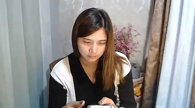 Snapshot of MS_Isabella_Snow92 chatting on 02/21/25, 02:39 MS Isabella Snow92 online show from 02/21/25, 02:39