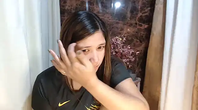 Snapshot of MS_Isabella_Snow92 chatting on 02/28/25, 10:17 MS Isabella Snow92 online show from 02/28/25, 10:17