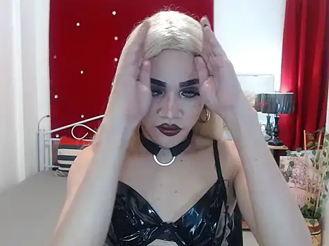 Snapshot of urcumgirl_kendall chatting on 02/10/25, 11:57 urcumgirl kendall online show from 02/10/25, 11:57