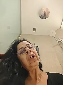 Susannemilf online show from 01/05/26, 08:34