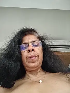 Susannemilf online show from 03/10/26, 04:17