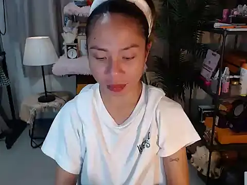 Snapshot of AsianTrixxx chatting on 03/14/26, 06:57 AsianTrixxx online show from 03/14/26, 06:57