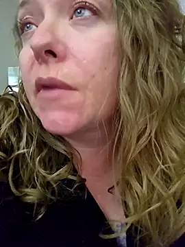 julimonroe online show from 03/12/25, 01:03