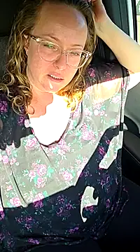 julimonroe online show from 03/13/25, 03:17