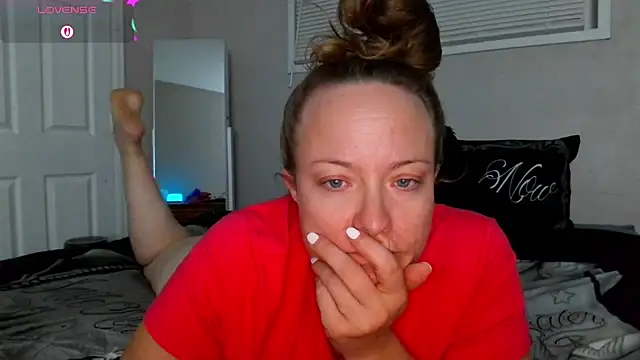 julimonroe online show from 09/23/25, 02:14