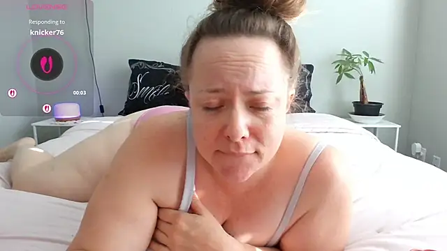 julimonroe online show from 03/12/26, 03:07