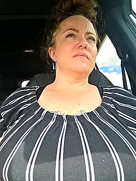 julimonroe online show from 03/26/26, 08:03