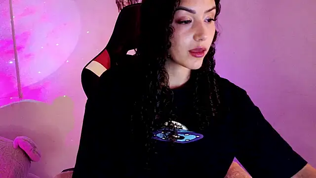 Snapshot of Lia_Tinez chatting on 01/16/26, 12:14 Lia Tinez online show from 01/16/26, 12:14