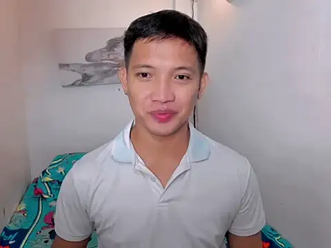 Snapshot of xSebastian19 chatting on 09/17/25, 04:52 xSebastian19 online show from 09/17/25, 04:52