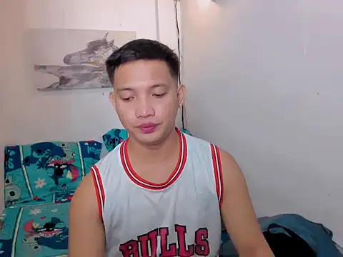 Snapshot of xSebastian19 chatting on 12/18/25, 06:30 xSebastian19 online show from 12/18/25, 06:30