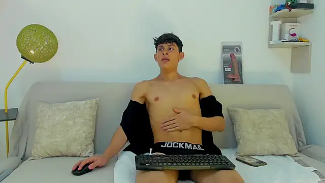 logan thomas online show from 12/21/25, 08:05