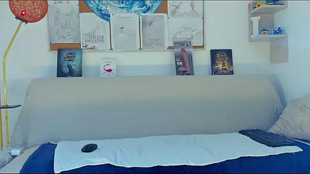 Snapshot of logan_thomas chatting on 03/19/26, 04:22 logan thomas online show from 03/19/26, 04:22