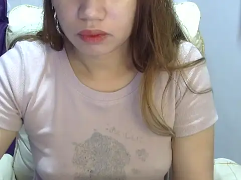 Snapshot of ___zurIII09_ chatting on 04/19/26, 10:01 zurIII09 online show from 04/19/26, 10:01