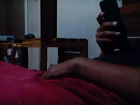 Snapshot of Chiquitopapa69 chatting on 02/08/25, 02:15 Chiquitopapa69 online show from 02/08/25, 02:15