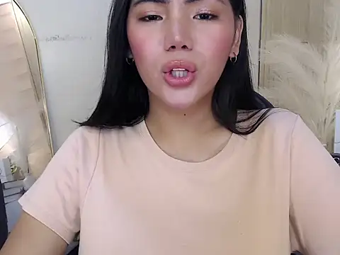 Snapshot of Martha_pookerxxx chatting on 11/02/25, 12:24 Martha pookerxxx online show from 11/02/25, 12:24