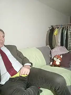 Saysomething3 online show from 12/16/25, 05:34